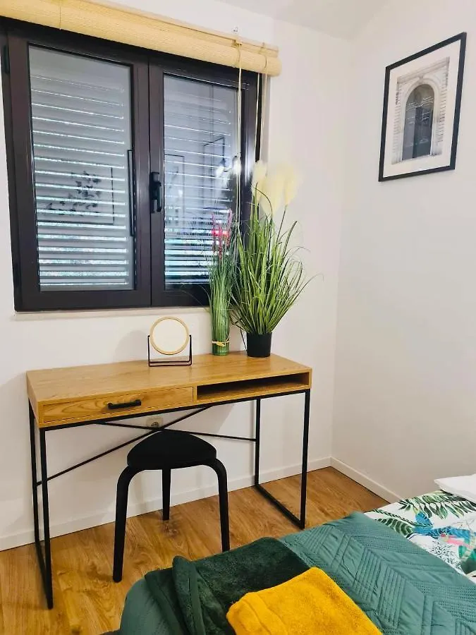 Apartamenty „Kuca Desanka” Trogir 0*,